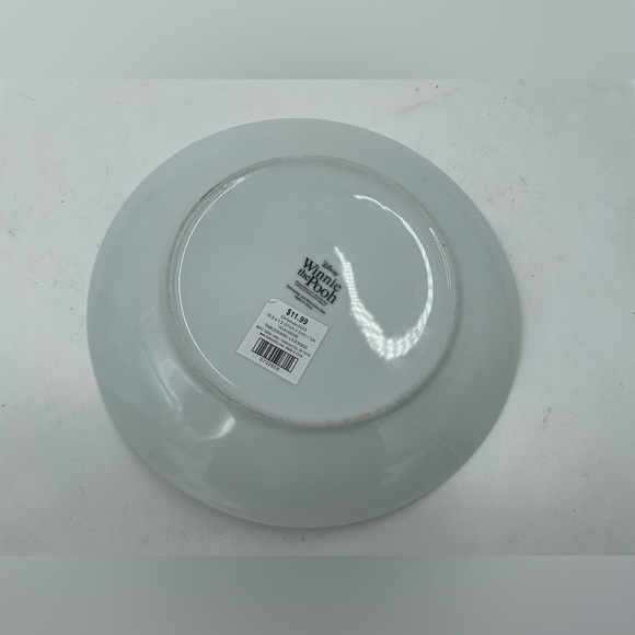 DISNEY Winnie The Pooh Christmas 10.5 in Tigger Piglet Dinner Plate. - Picture 3 of 4